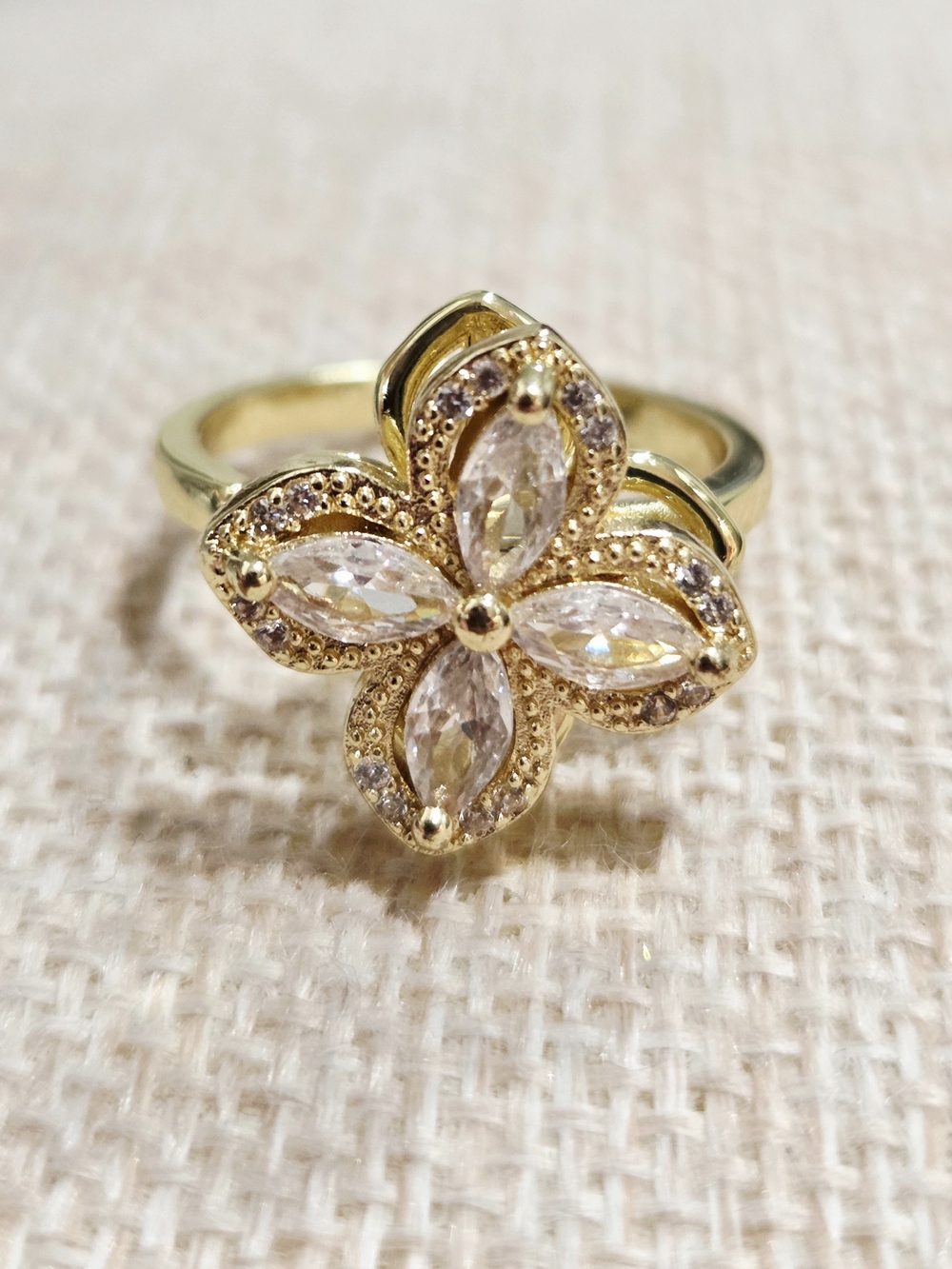 Gold Clover SPINNER Ring - Women Jewelry